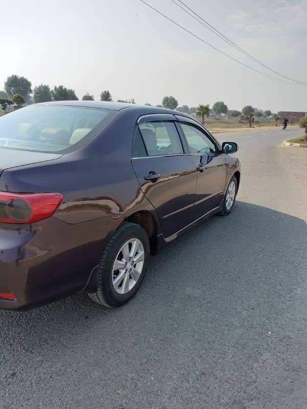 Toyota Corolla Altis 2012 4