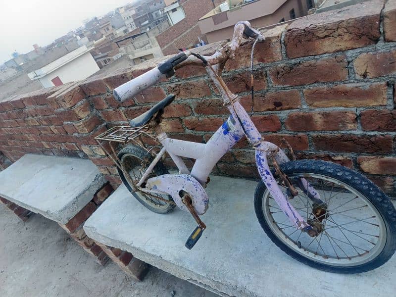 used bicycle for choty bacho ky liyee 0