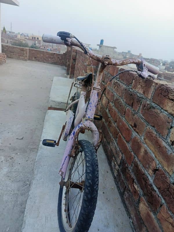 used bicycle for choty bacho ky liyee 1