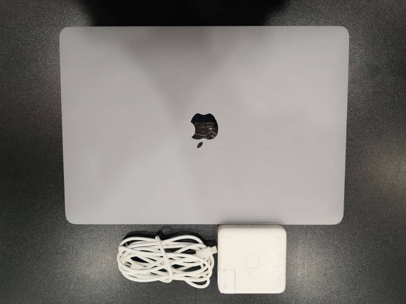 Macbook Pro 2020 13 inch i7 32GB 512GB 2020 2019 0