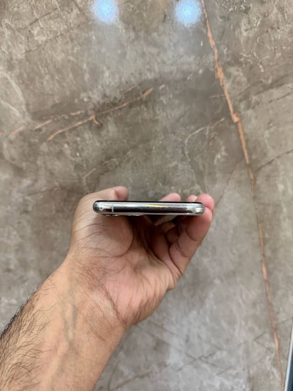 Iphone 11 pro 256gb storage single sim pta approved 2