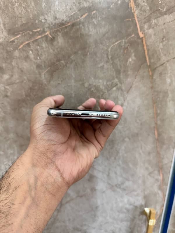 Iphone 11 pro 256gb storage single sim pta approved 3