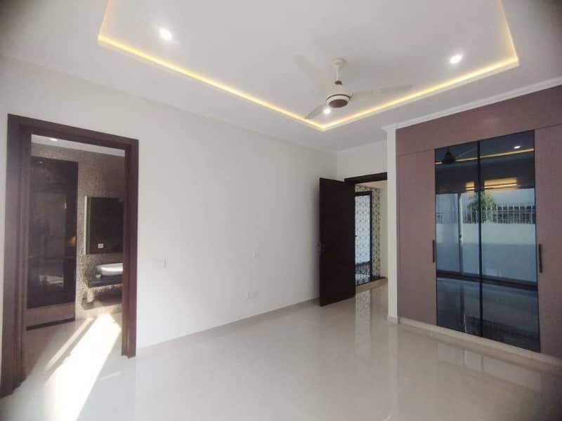 1 Kanal House For sale Is Available In DHA Phase 6 20