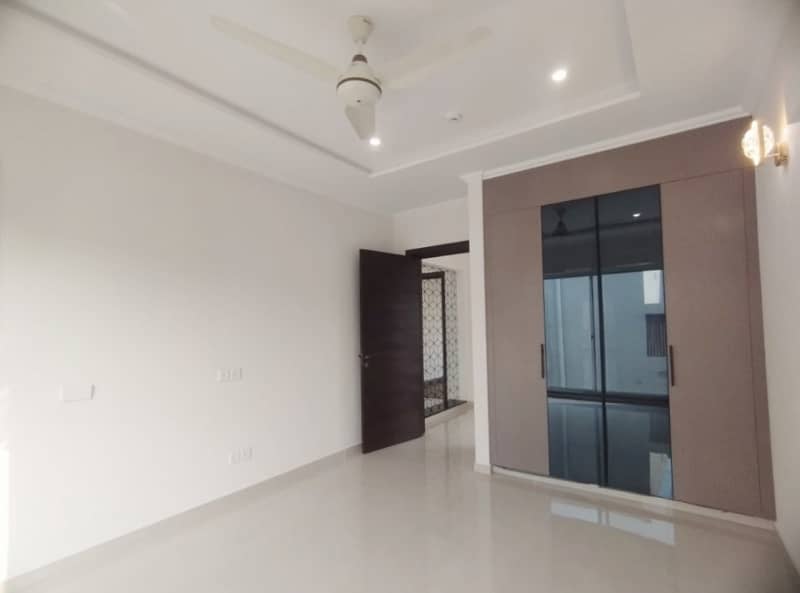 1 Kanal House For sale Is Available In DHA Phase 6 32