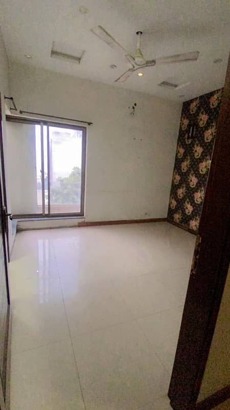 5 Marla used House Available for sale in Dha phase 9 Town 3