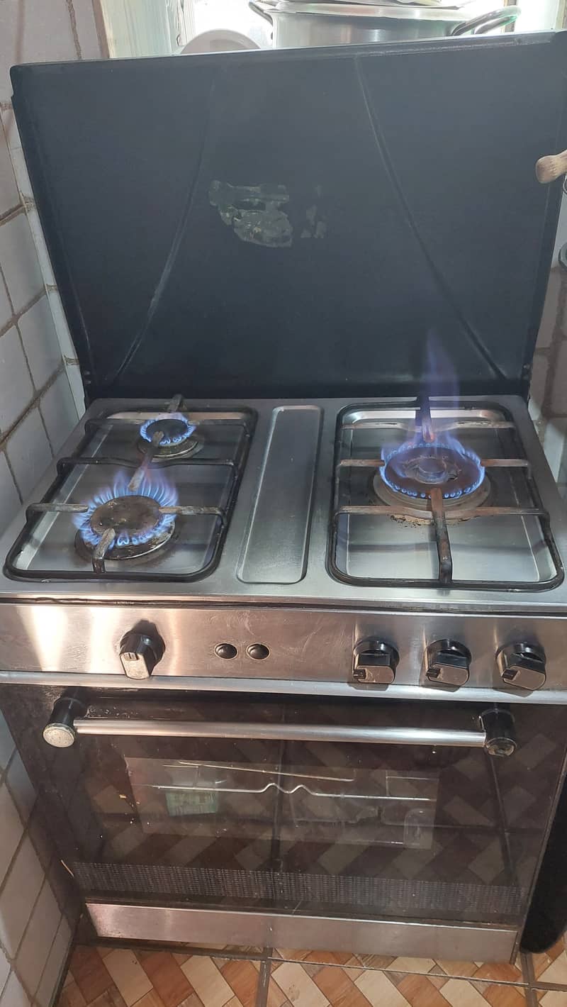 Cooking Range (Grill + Baking) 1