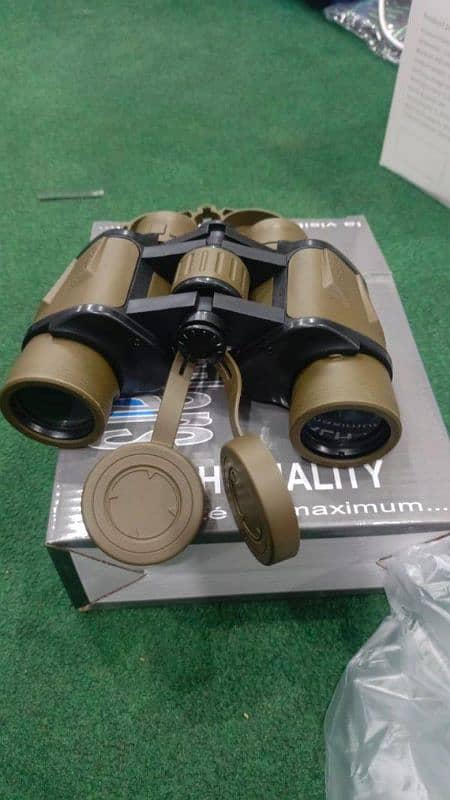 Binoculars 0