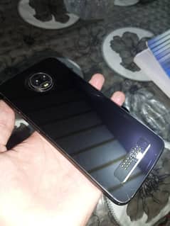 Moto Z3 4/64 (Gaming Device) : Description read first!