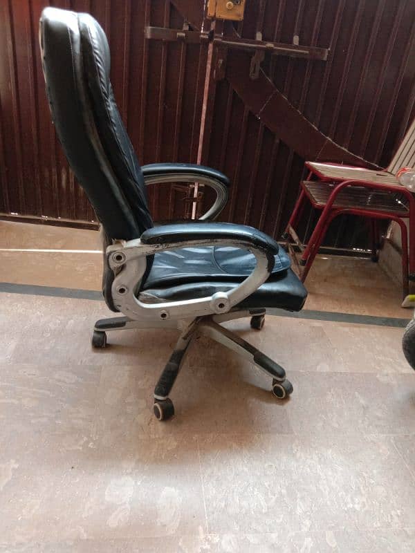 office chair 1