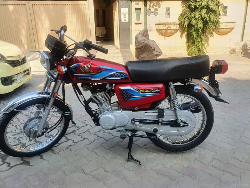 Honda CG 125 2024 3100 km driven 0