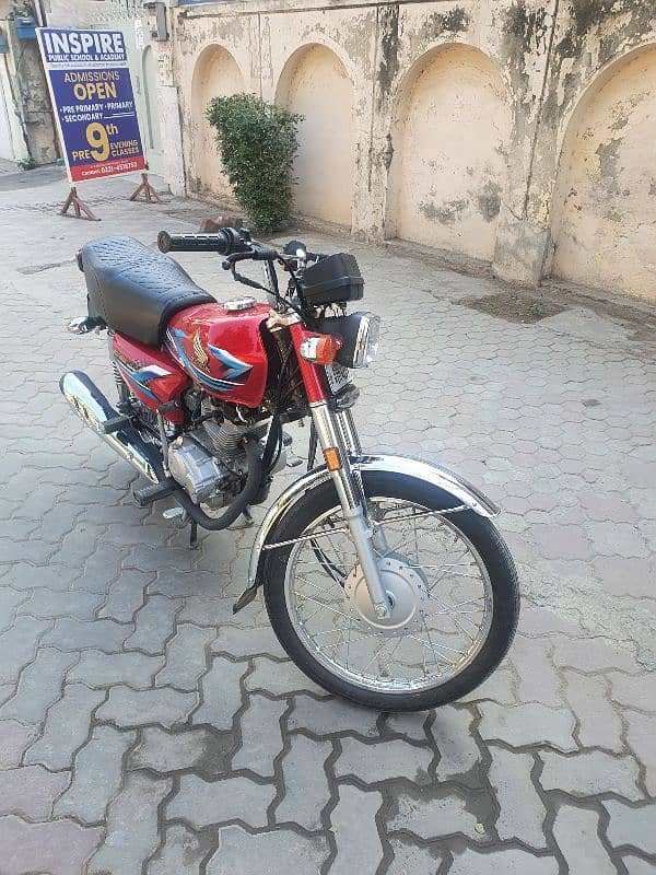 Honda CG 125 2024 3100 km driven 7