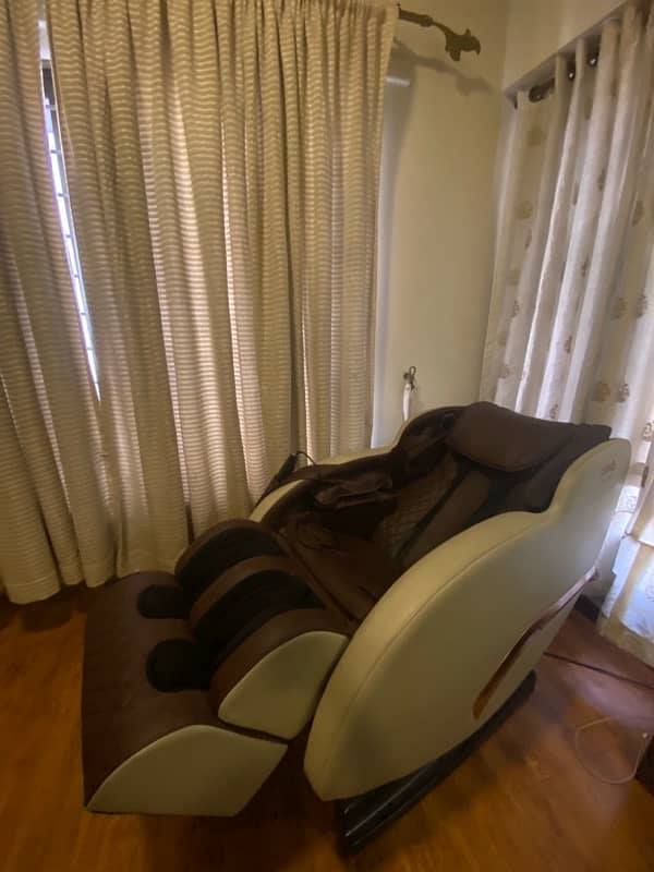 ZERO Massage Chair 1