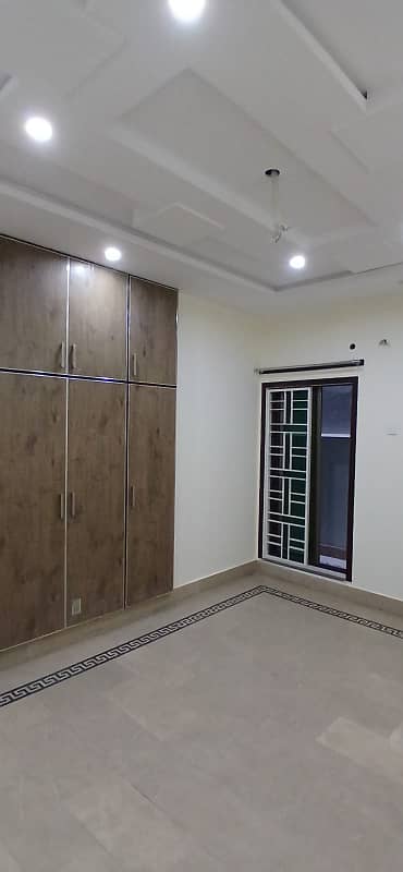 5 marla brand new house for rent near emporium 15