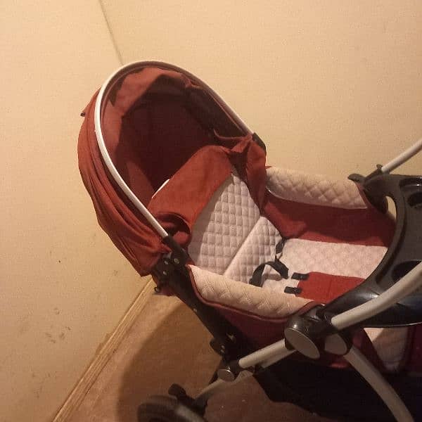 Branded Baby Pram neat condition 2