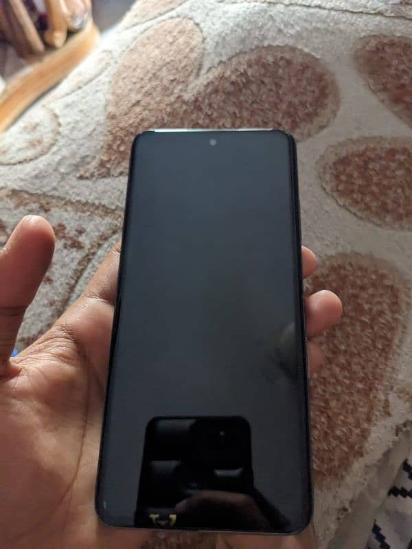 realme c65  8/256 he warranty 8 month baqi h 1