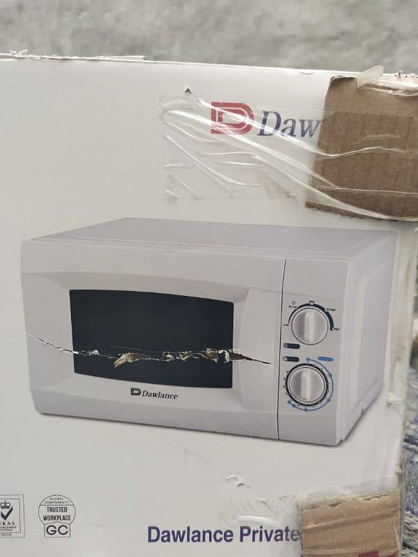 Dawlance microwave oven 10