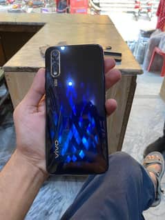 Vivo S1