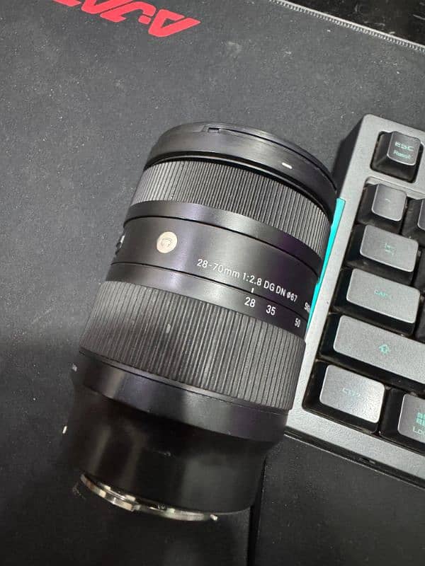 Sigma 28-70mm f/2.8 DG DN Sony Full Frame 6