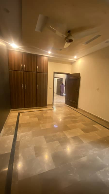 Beautiful Upper Portion with gas Available For Rent (Original Pictures) 1