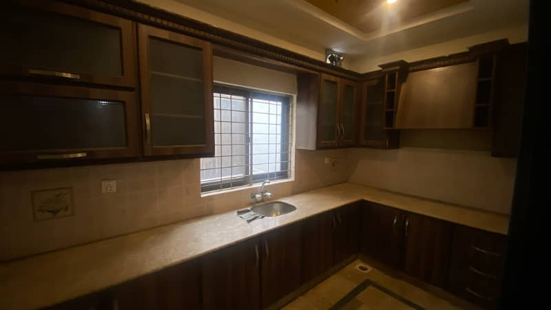 Beautiful Upper Portion with gas Available For Rent (Original Pictures) 8