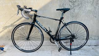 giant defy 4 professional road bicycle for sale just like brand new bc