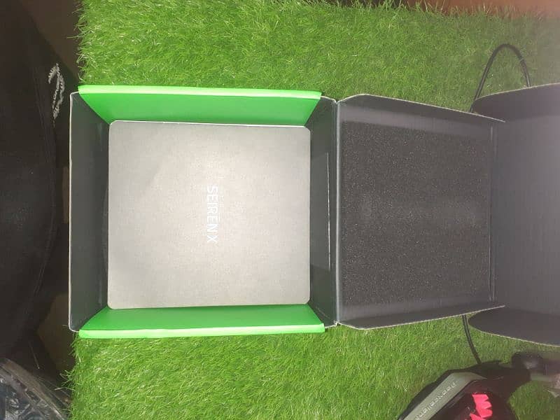 RAZER SEIREN X 5