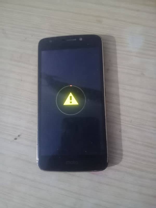 Moto E4 2