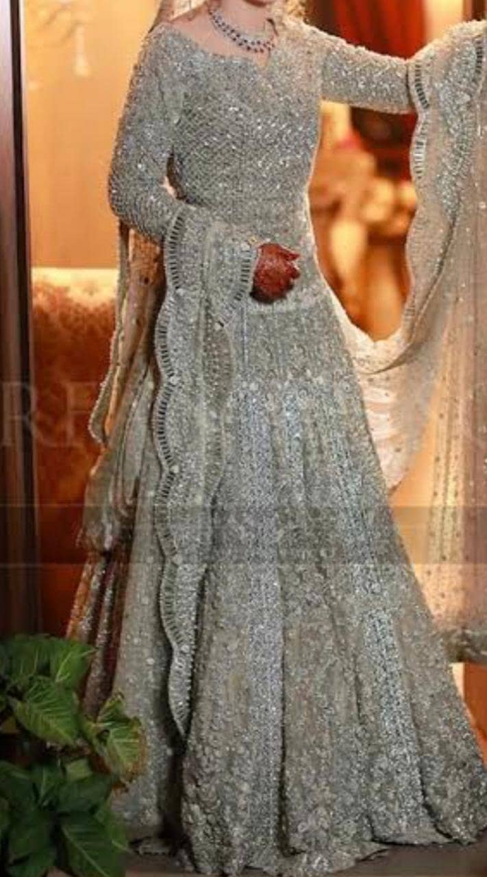 Bridal lehenga | Customize Bridal Dresses | Designer Lehenga 8