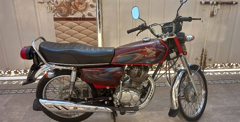 Urgent Sale Honda 125 1