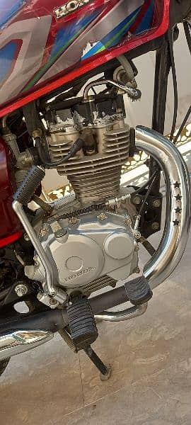 Urgent Sale Honda 125 7