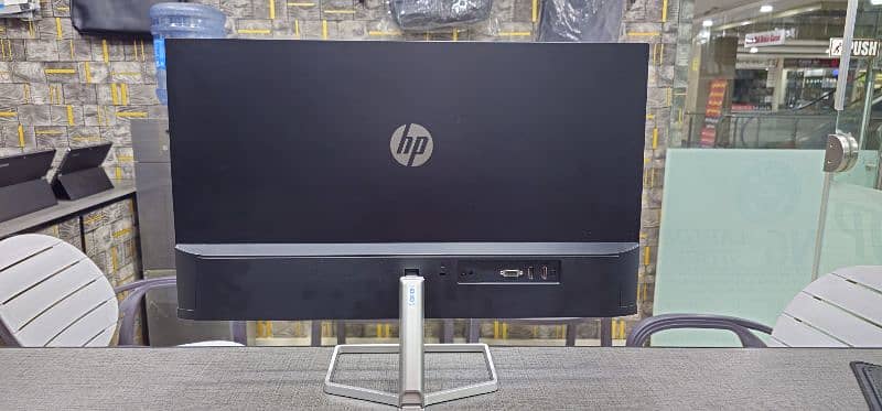 Hp 27 inch FHD Bezell less series 5527Sf 3