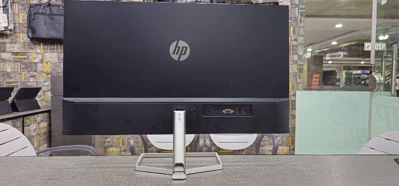 Hp 27 inch FHD Bezell less series 5527Sf 4