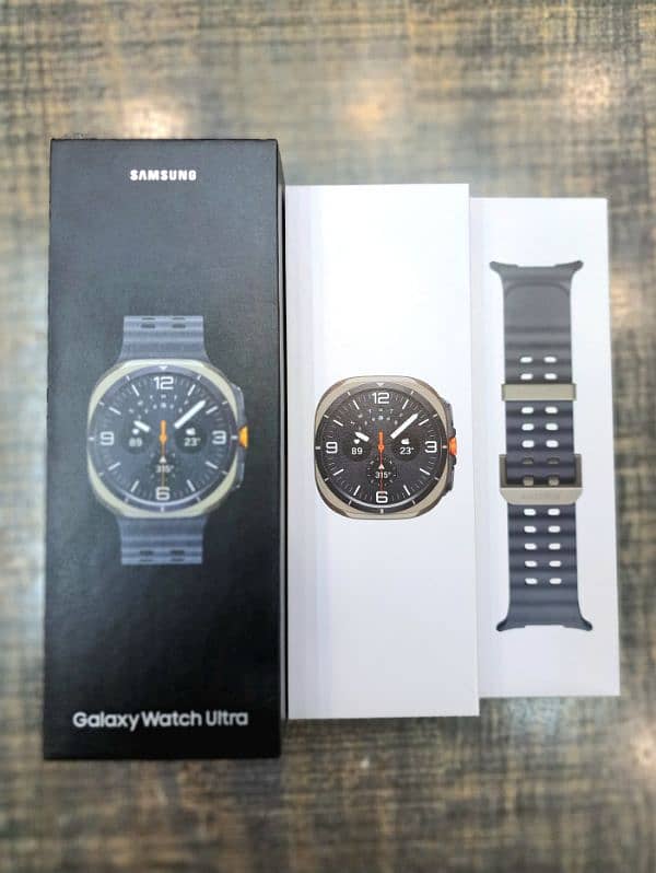 Samsung Watch Ultra Silver Titanium 0