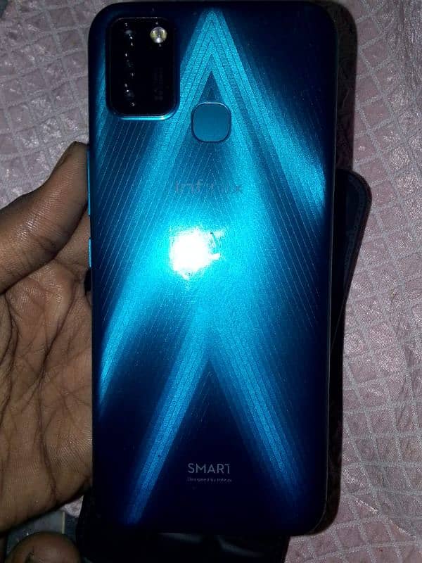 Infinix smart 6 10/10 condition 4 64 gb 4