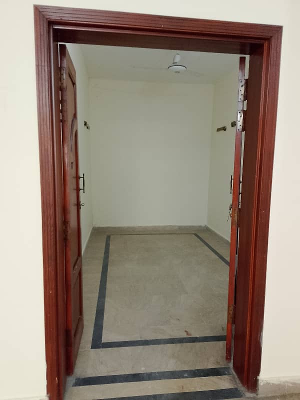 AFFORDABLE KANAL UPPER PORTION FOR RENT - DHA PHASE 2 10