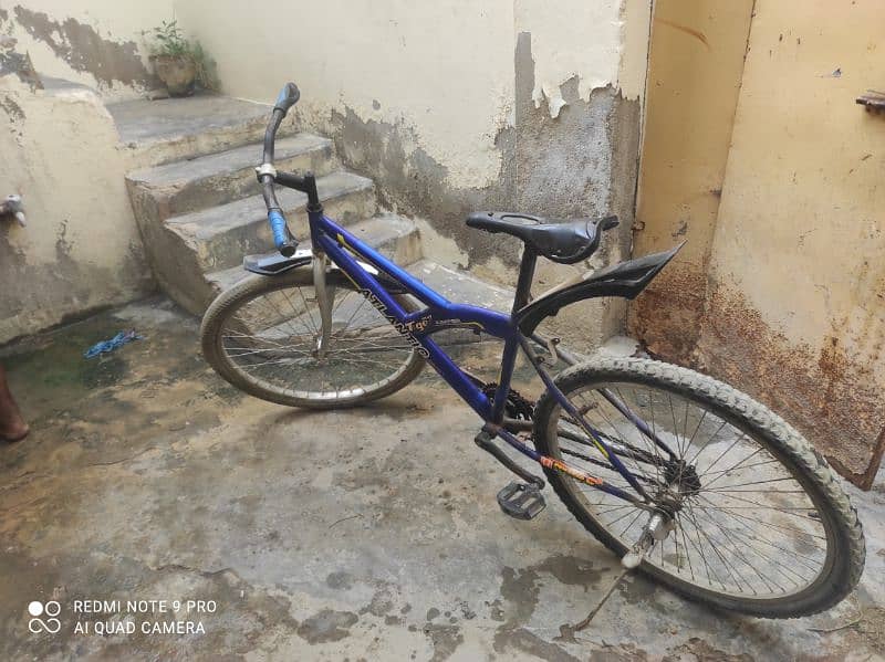 good condition me Hai cycle koi b kharabi nh hai bilkul ok hai 1