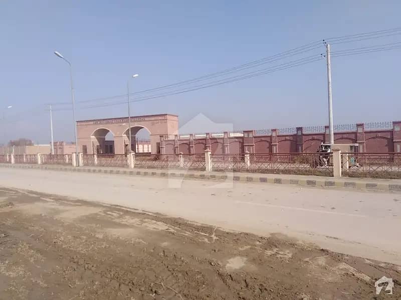 92 Marla Plot For Sale On Canal Road Near With Shiekh Maltoon Town 1