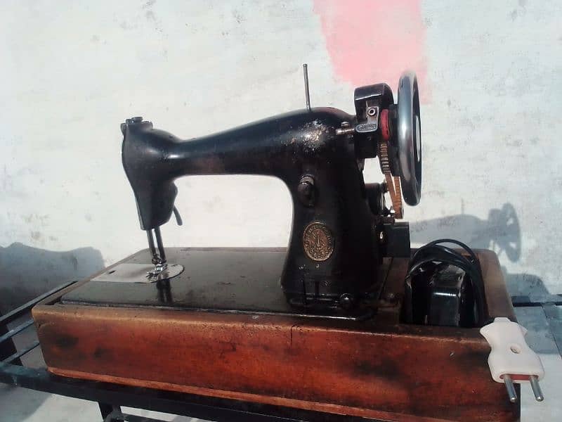 JAPANI SEWING MACHINE SINGER ORIGNAL 4