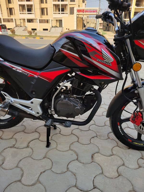 Honda cb 150 f 2018 model black colour hyderabad register 11