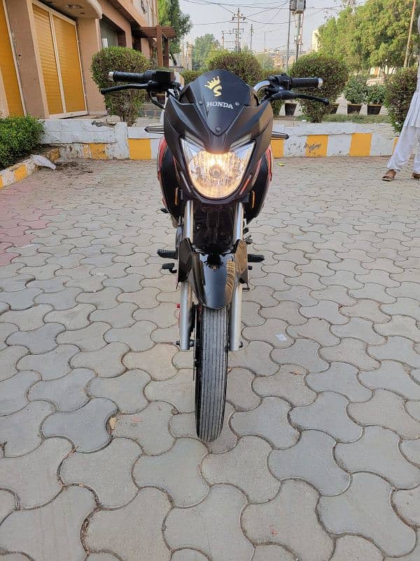 Honda cb 150 f 2018 model black colour hyderabad register 2