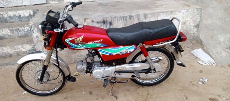 Honda CD 70 18/19model 5