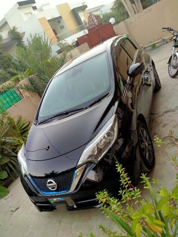 Nissan Note E Power 2016 0