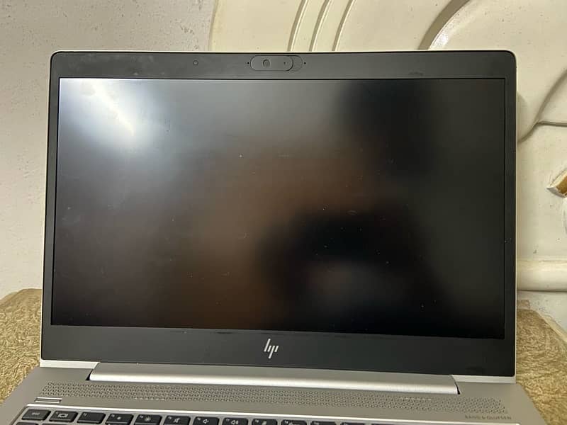 HP ELITE BOOK 840 3