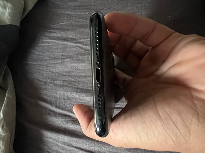 iPhone 11pro max pta approved urgent sale 2