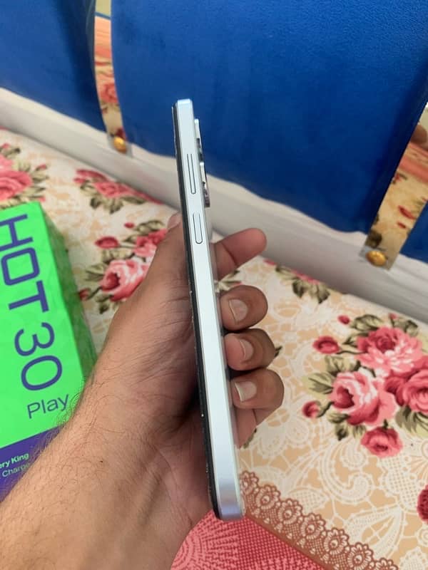 INFINIX HOT 30play 4+4/64 argent sale 4