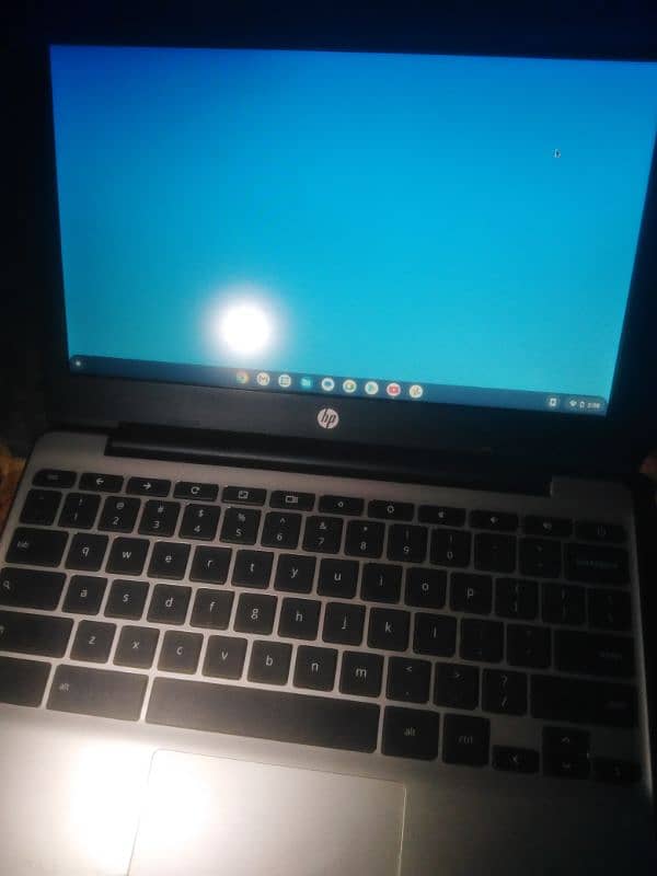 Chrome book 4gb ram 16gb storeg exchange posibal 0