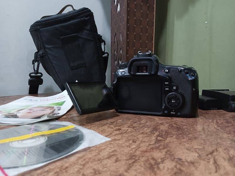 Canon 60D ( Brilliant Condition) 2