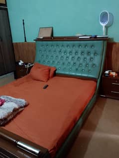 king size bed with mattress