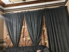 5 velvet curtains and 1 printed curtain