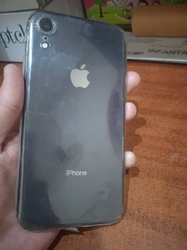 iphone XR non pta all ok hy koi fault nai hy 0